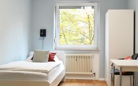 1, 2, Sleep Hostel Nuernberg Messe